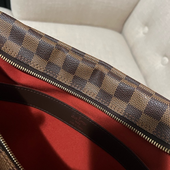 Used LV mens bag (good as new) only used twice.. - Picture 10 of 11